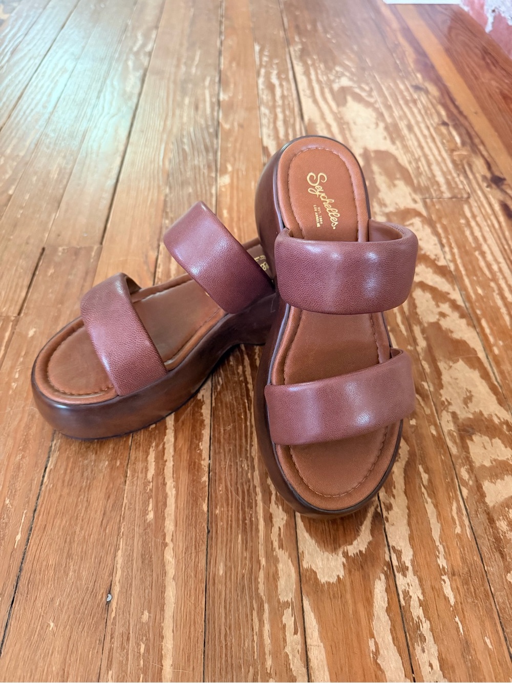NWOT Seychelles Troublemaker Brown Platform Slide Sandals—sz8